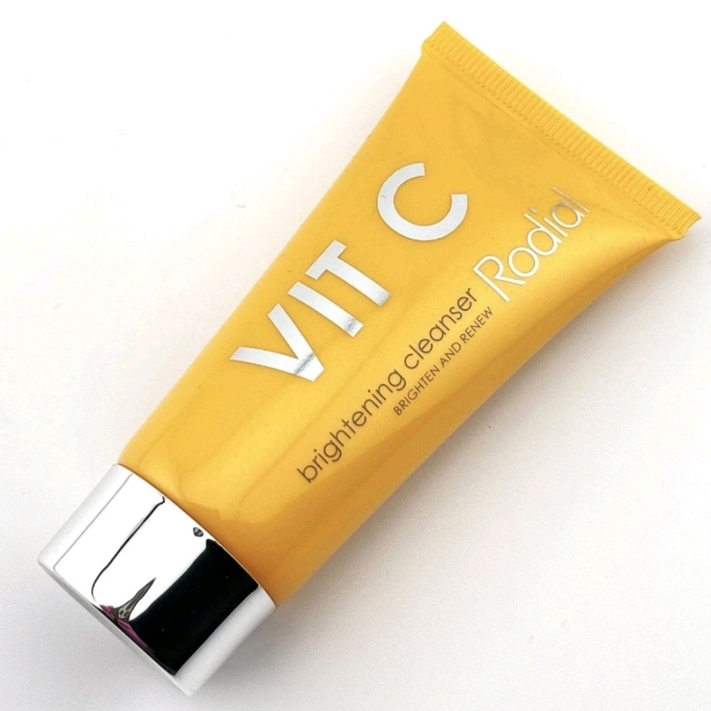CLEARANCE! Rodial Vitamin C Brightening Cleanser, 20ml (Travel Size), New - Picture 4 of 4